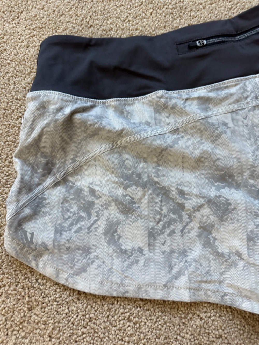 Vuori running shorts - Picture 7 of 7